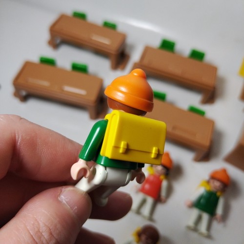 Juego Playmobil Vintage 3522 Muebles Escolares Aula Profesores Niños Años 80 - Imagen 6 de 9