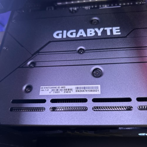 GIGABYTE AMD Radeon RX 7800 XT GAMING OC 16GB Graphics Card - Afbeelding 3 van 4