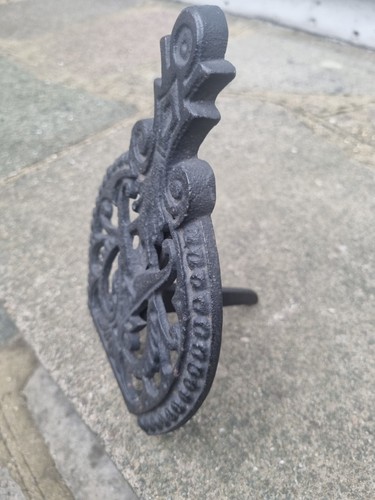 VICTORIAN, TRIVET, ANTIQUE IRON STAND, CAST IRON, 1893,RUSTIC DECOR,... - Picture 5 of 13