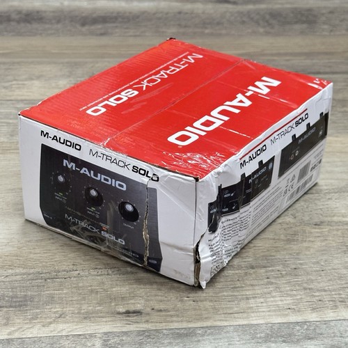 M-Audio M-Track Solo 2-Channel USB Audio Interface - New Damaged Box - Picture 3 of 5