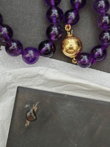 Quality amethyst 8mm gemstone bead 375 9ct Gold clasp necklace - Picture 10 of 11