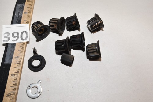 YAESU FT-101 ham radio part - CONTROL KNOBS MATCHED SET - BAKELITE & METAL - Picture 2 of 3