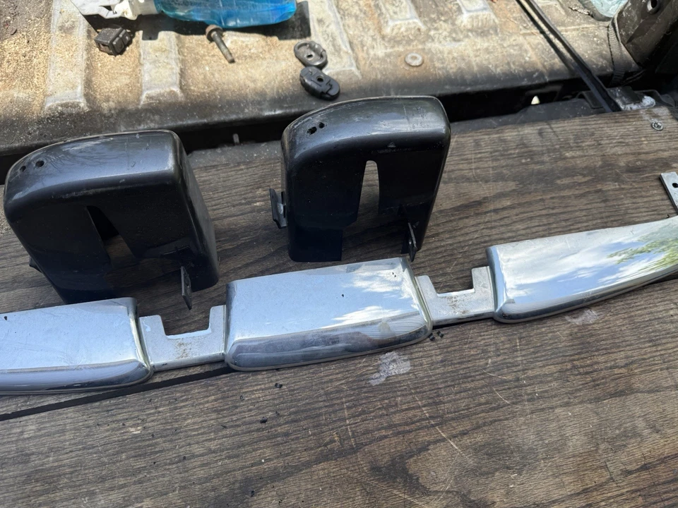 Parachoques delantero parrilla inferior Jaguar XK8 XKR 2000 2001 2002 03 2004 2005 2006 Foto 2 de 4