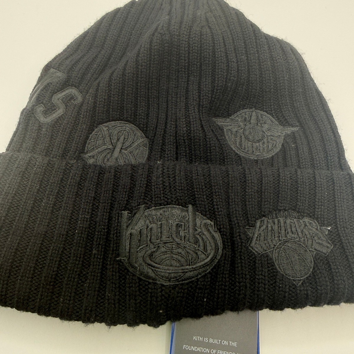 Kith Beanie Men One Size Black New York Knicks Logo Wool New Era