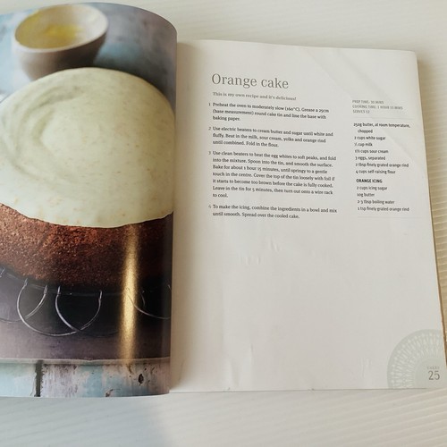 Merle's Kitchen By Merle Parrish Cookbook Softcover Book Baking CWA MasterChef - Picture 7 of 20