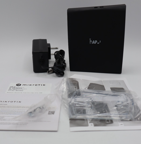 Routeur secteur sans fil 4 ports MikroTik RBD52G5HACD2HNDTC 4 ports