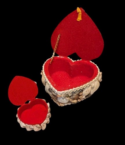 Vintage Sailor's Sweetheart Seashell Boxes Jewelry Trinket Boxes Set Of 2 MCM - Picture 9 of 17