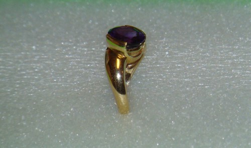 Solid 18K Gold & Amethyst Ladies Ring Size 5.5 US - Picture 8 of 15