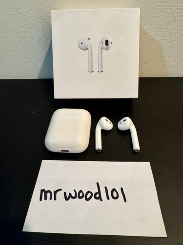 Used Apple AirPods 1st Gen MMEF2AM/A Wireless Bluetooth Headphones