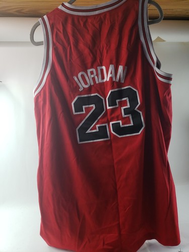 M&N HWC RED CHICAGO BULLS #23 JORDAN 1983-84 JERSEY SIZE 50 - Picture 7 of 8