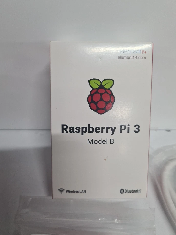 UCreate Raspberry Pi 3 Model B+ Desktop Starter Kit ( 16 GB MEMORY White)  - Image 2 of 4
