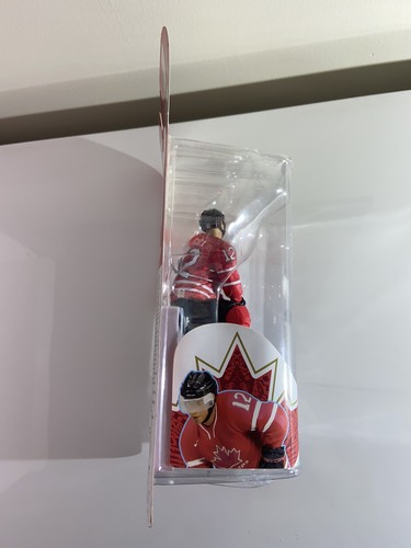 Jarome Iginla Red Jersey Team Canada Vancouver Olym 2010 McFarlane Hockey Figure - Picture 3 of 8