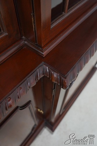 61013EC: BAKER Chippendale Mahogany 3 Door China Breakfront - Picture 11 of 12