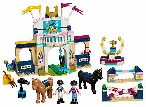 LEGO Friends Heart Lake horse riding club 41367 - Picture 3 of 7