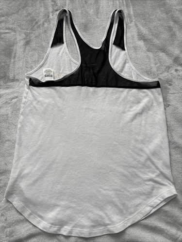 Camiseta sin mangas rosa Victoria's Secret blanca espalda cruzada para mujer M dorado rosa lentejuelas logotipo - Imagen 5 de 7