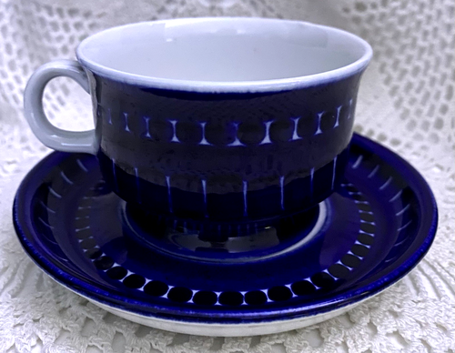 Arabia Finland Cobalt Blue & White Valencia Demitasse (or Espresso) Cup & Saucer - Picture 10 of 10