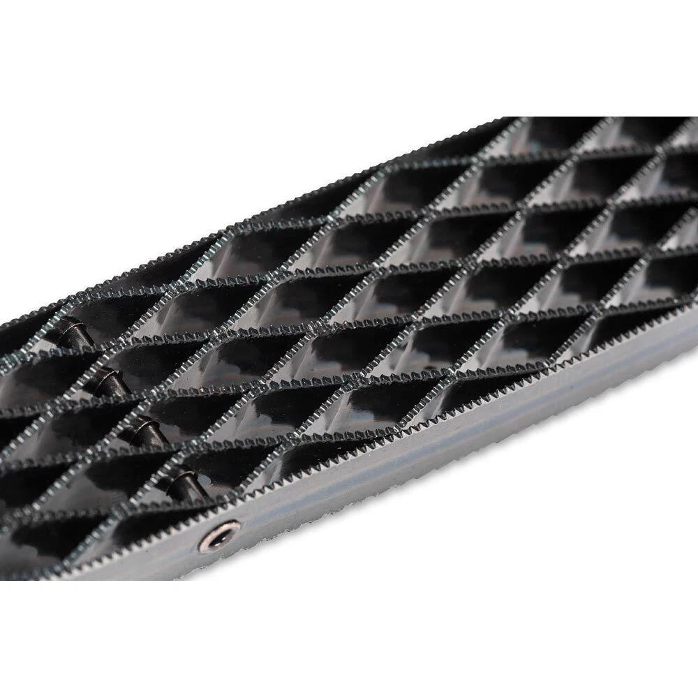 Saw rasp outlet
