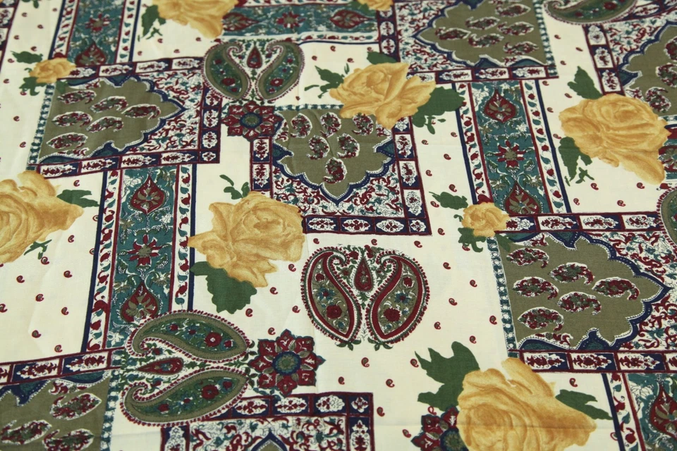 2Y x 60" Vintage 80s 90s Rayon Paisley Floral Rose Fabric Maximalist Ornate Bold - Image 4 of 4