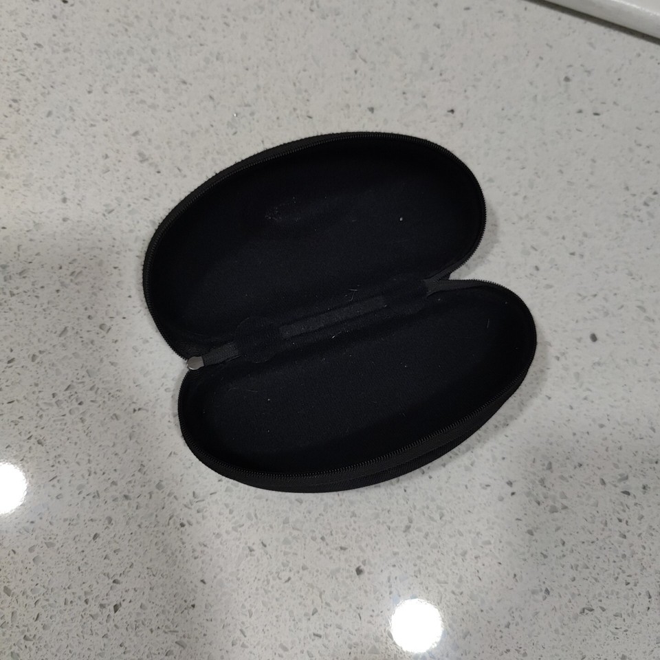 Oakley Glasses Case Black Zippered Sunglasses Hard Case Eye Wear