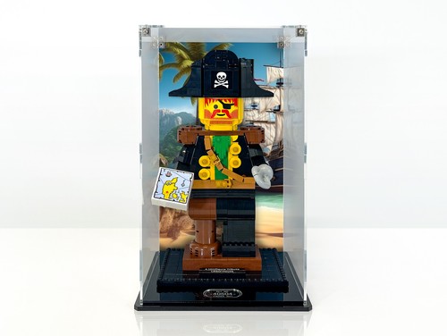 Funda de exhibición BRIXBOX para LEGO® House exclusiva Pirata Capitán Barba Roja 40504 - Imagen 25 de 31
