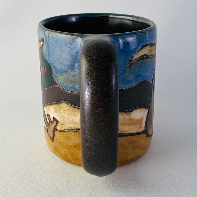 Maru Studio Art Pottery Stoneware Mug Sgraffito Eagle Gourd Branch New