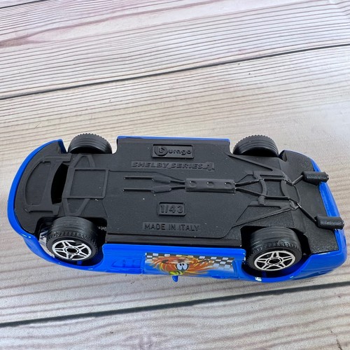 Burago Disney Die Cast Sport Cars 1/43 Pooh Mickey Donald Goofy Tigger SUN FADED - Picture 8 of 24