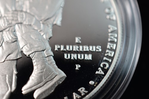 US 2011 P MEDAL OF HONOR $1 -PROOF-MINT PACKAGING - Picture 5 of 11