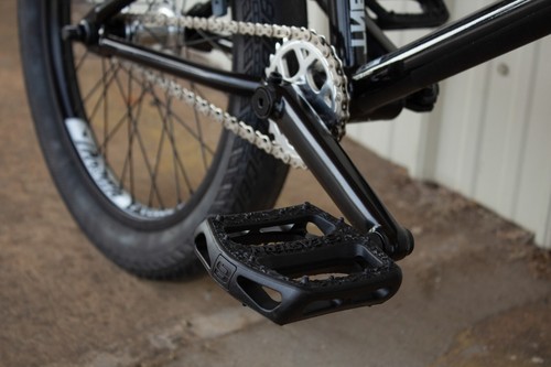 Eastern Element 20" BMX Freestyle Bike - Full Chromoly Frame Fork - Sealed Hubs - Picture 3 of 37