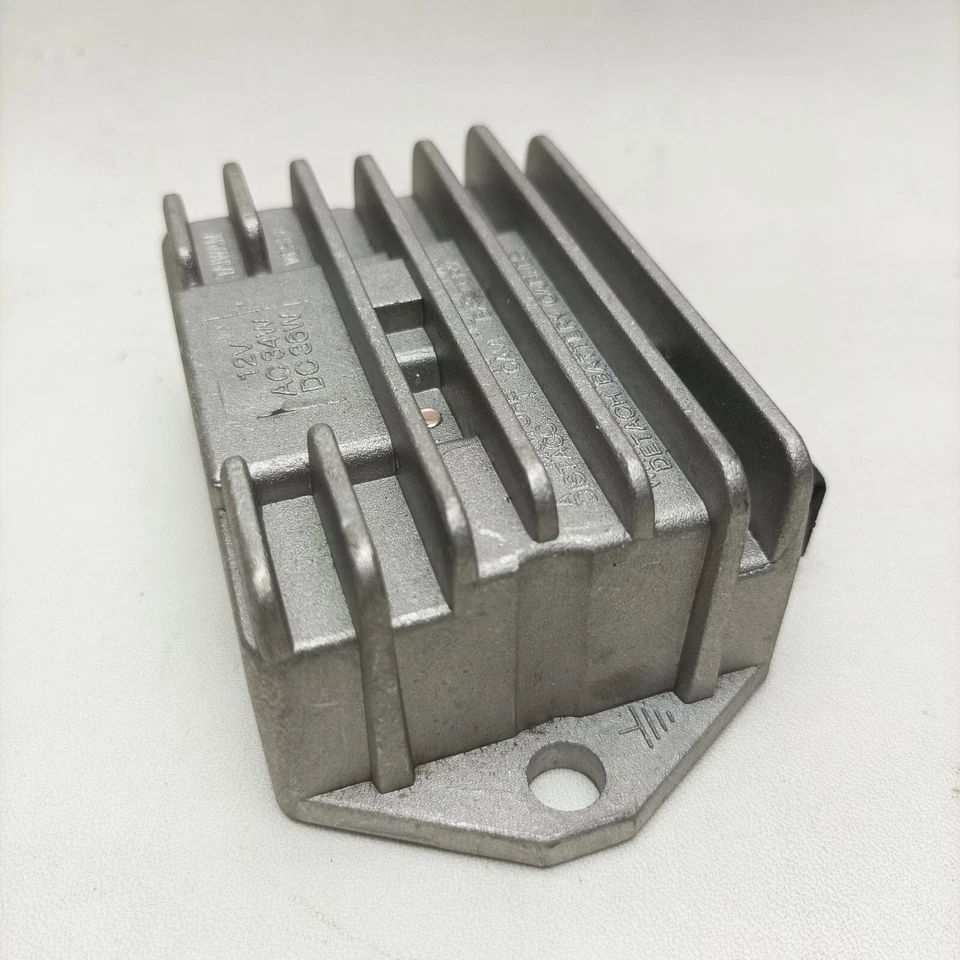 Regulador rectificador Vespa PX T5 P150X P125X P80X P200X 5 pines 12V Foto 3 de 4