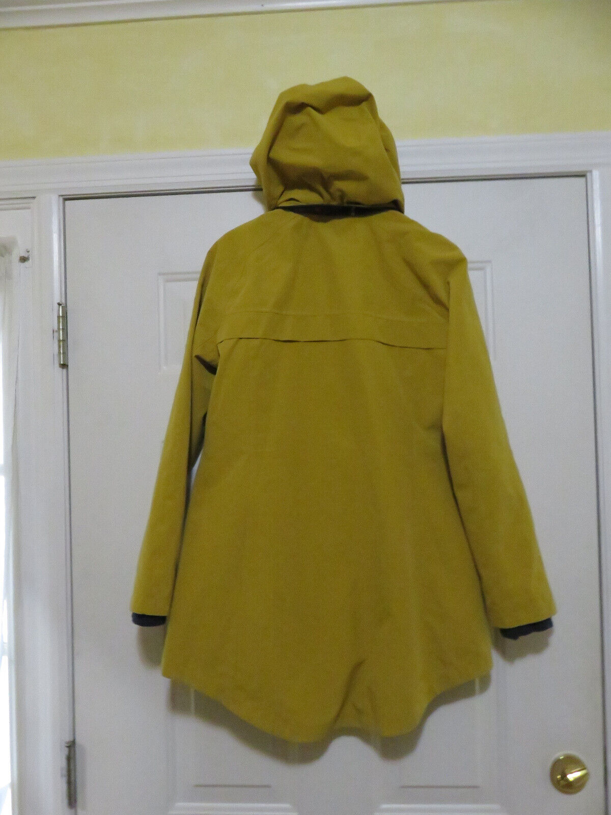 Picture 2 of 10