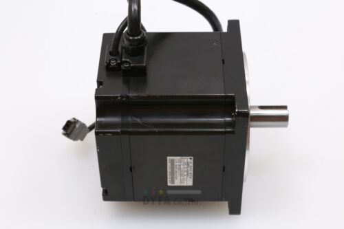 YASKAWA gebrauchter SGMPH-15AAA21 1500W AC SERVOMOTOR zerkratzt, Delle TÜV-I-3590=8A41 - Bild 2 von 12