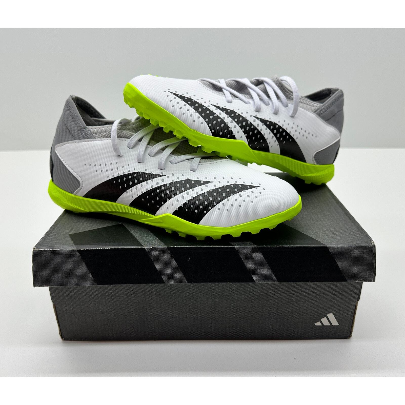 Botines de fútbol Adidas para niños Predator Accuracy .3 TF J blancos/negros talla 6 nuevos en caja #22S