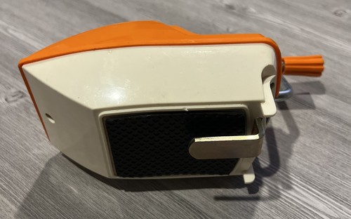 LEEWARDS YARN BALL MAKER MADE IN JAPAN 27-02702 WINDING YARN THE EASY WAY - Picture 4 of 5