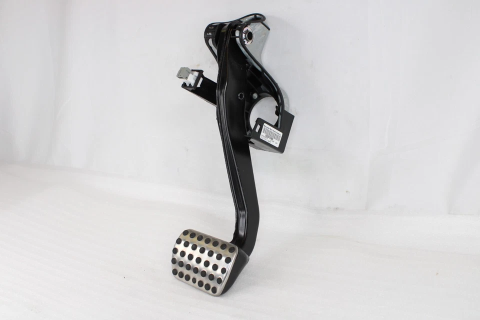 Pedal de freno Mercedes Benz E350 E550 CLS550 W212 W218 2010-2018 204290021 OEM Foto 3 de 4