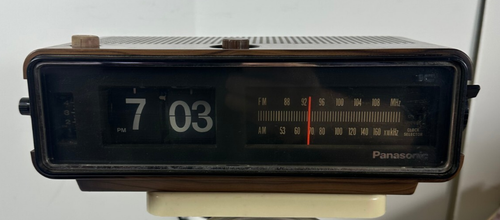 Vintage Panasonic RC- 6253 FM/AM MCM 1970's Flip Clock Radio Tested and Works