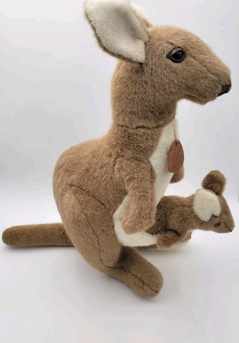 Vintage Dakin Elegante Kangaroo Plush Mom And Baby Joey Lifelike Large 1980s - Picture 4 of 12