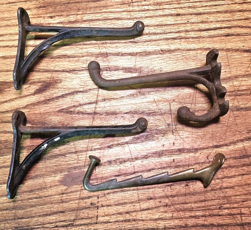 Lot Of 4 Vintage Hooks Hangers Decor - Picture 11 of 11