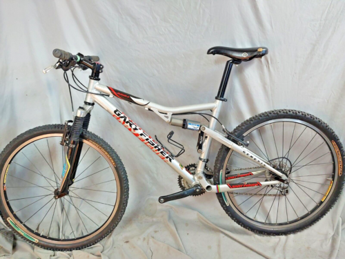 2008 Gary Fisher Sugar5 FS MTB Fahrrad 16" Medium Softtail Rock Shox Deore LX Retro - Bild 2 von 19