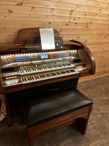 lowrey organ Legend - Picture 4 of 5