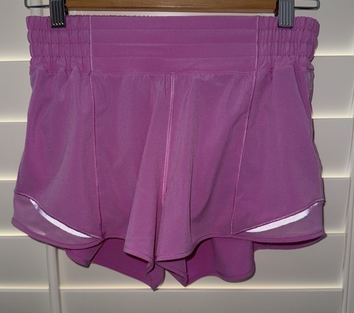 Lululemon Hotty Hot High-Rise Lined Short 2.5" Dahlia Mauve Size 6 - Picture 4 of 6