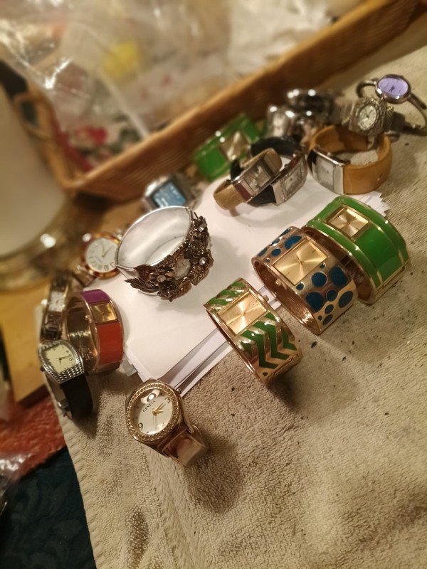 Vintage Lot of 20 Woman Cuff Watches Wearable Not Working