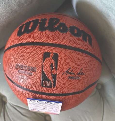 Larry Bird Signed Wilson Basketball - PSA DNA Certified - Picture 3 of 4