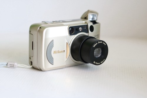 Nikon Lite Touch Zoom 70W 35mm Film Point And Shoot Camera Silver Tested - Picture 10 of 12