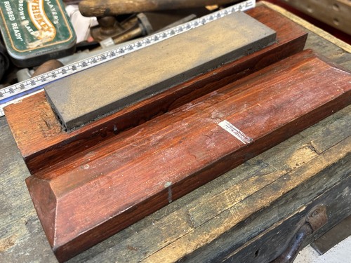 Vintage Sharpening Oil Slip Stone in Original Antique Hardwood Case Box 8” X 2” - Picture 2 of 6