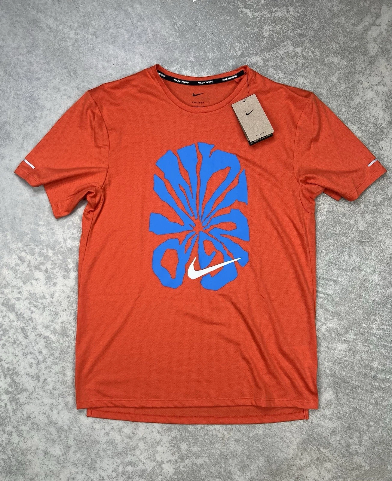 Nike Rise 365 Run Energy Dri-FIT Running T-Shirt FZ1080-809 Men Size S
Opens in a new window or tab