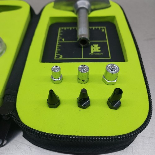 Provo Craft Silent Setter 8-Piece Hammerless Eyelet Tool Set with Case - Picture 3 of 8