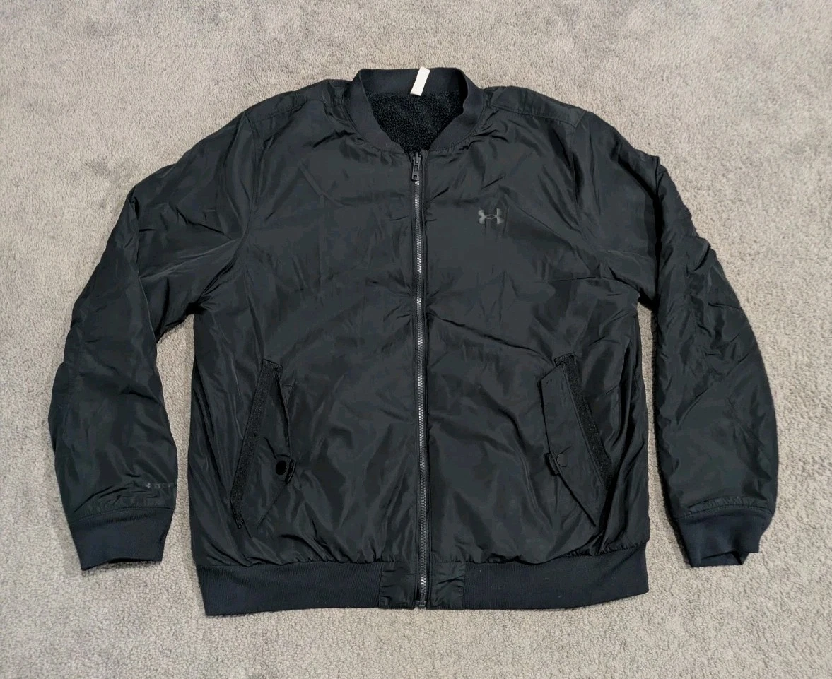 Men's UNDER ARMOUR Black Storm Wind Stop Bomber Jacket Sz XL Reversible Sherpa
Opens in a new window