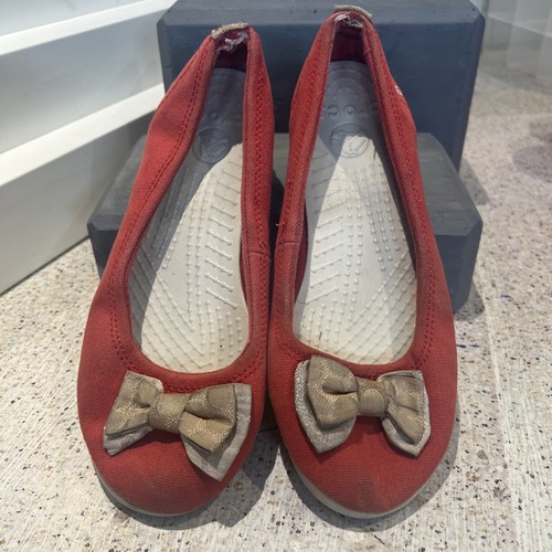 Crocs Red Slip On Shoes Womens 6 Flats