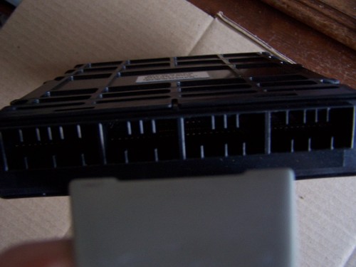 Mitsubishi Eclipse Spyder 2006 dueños unidad de control del motor ecu md367859 - Imagen 2 de 7