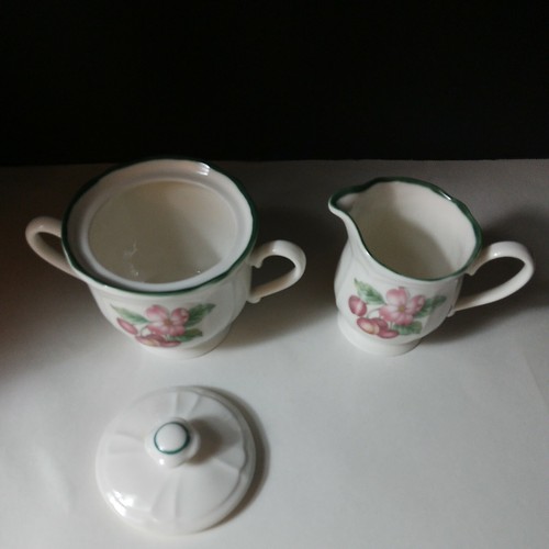 Epoch MARKET DAY Collection E801 Korea Sugar Bowl & Lid and Creamer Set - Picture 4 of 8